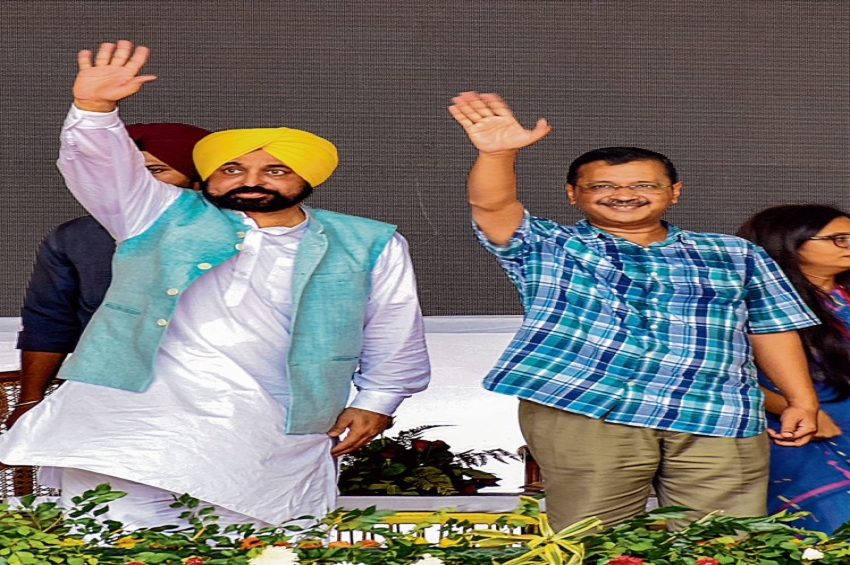 ਕੇਜਰੀਵਾਲ ਅਤੇ ਭਗਵੰਤ ਮਾਨ ਵੱਲੋਂ ਪੰਜਾਬ ਵਿੱਚ ਪਹਿਲੇ &lsquo;ਸਕੂਲ ਆਫ ਐਮੀਨੈਂਸ&rsquo; ਦੀ ਸ਼ੁਰੂਆਤ