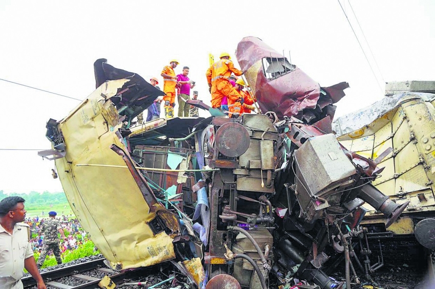 ਮਾਲ ਗੱਡੀ ਦੀ ਕੰਚਨਜੰਗਾ ਐਕਸਪ੍ਰੈੱਸ ਨਾਲ ਟੱਕਰ; 9 ਮੌਤਾਂ