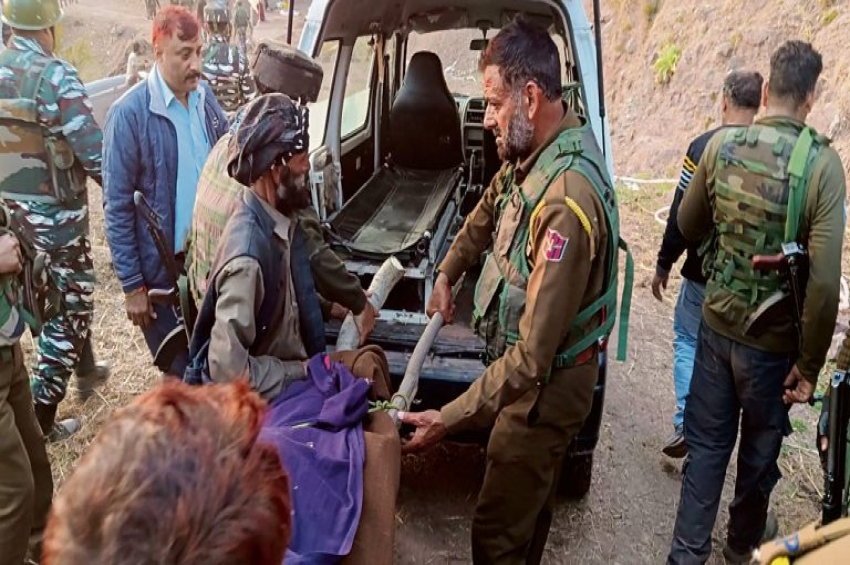 ਸੁਲਤਾਨਪੁਰ ਲੋਧੀ: ਗੁਰਦੁਆਰੇ &rsquo;ਤੇ ਕਬਜ਼ੇ ਨੂੰ ਲੈ ਕੇ ਨਿਹੰਗਾਂ ਤੇ ਪੁਲੀਸ ਿਵਚਾਲੇ ਗੋਲੀਬਾਰੀ ਦੌਰਾਨ ਹੋਮ ਗਾਰਡ ਦੀ ਮੌਤ