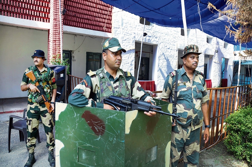 ਜ਼ਿਮਨੀ ਚੋਣ: ਈਵੀਐੱਮਜ਼ &rsquo;ਤੇ ਸਖ਼ਤ ਪਹਿਰਾ