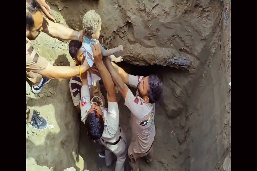 ਫਾਜ਼ਿਲਕਾ ਵਿੱਚ ਬੋਰਵੈੱਲ &rsquo;ਚ ਡਿੱਗਿਆ ਬੱਚਾ