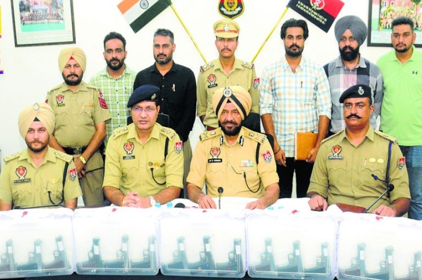 ਮੱਧ ਪ੍ਰਦੇਸ਼ &rsquo;ਚੋਂ 21 ਪਿਸਤੌਲ ਲਿਆਉਣ ਵਾਲੇ ਪੰਜ ਕਾਬੂ