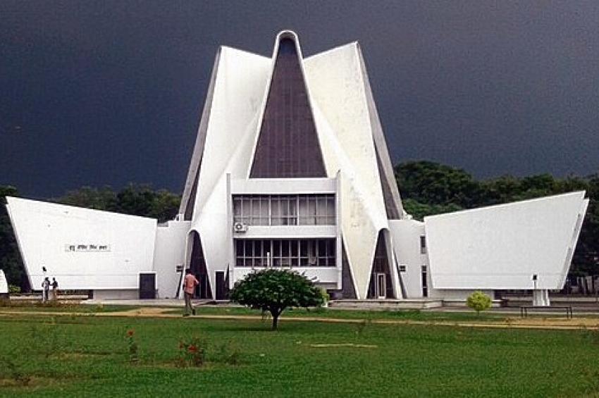 ਪੰਜਾਬੀ ਯੂਨੀਵਰਸਿਟੀ &rsquo;ਚ ਅਧਿਆਪਕਾਂ ਦੀ ਘਾਟ ਕਾਰਨ ਵਿਭਾਗਾਂ ਦਾ ਰਲੇਵਾਂ