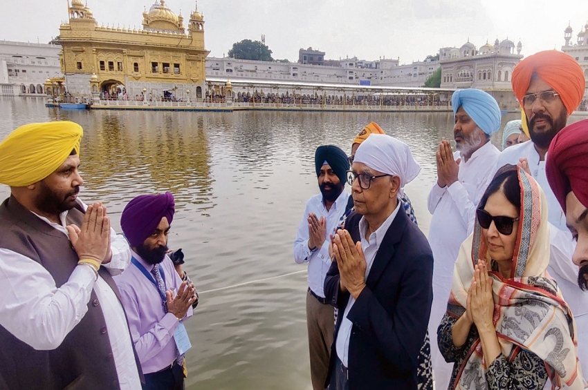 ਪੰਜਾਬ ਨੇ ਵਿੱਤ ਕਮਿਸ਼ਨ ਤੋਂ ਜੰਮੂ ਕਸ਼ਮੀਰ ਦੀ ਤਰਜ਼ &rsquo;ਤੇ ਵਿਸ਼ੇਸ਼ ਪੈਕੇਜ ਮੰਗਿਆ