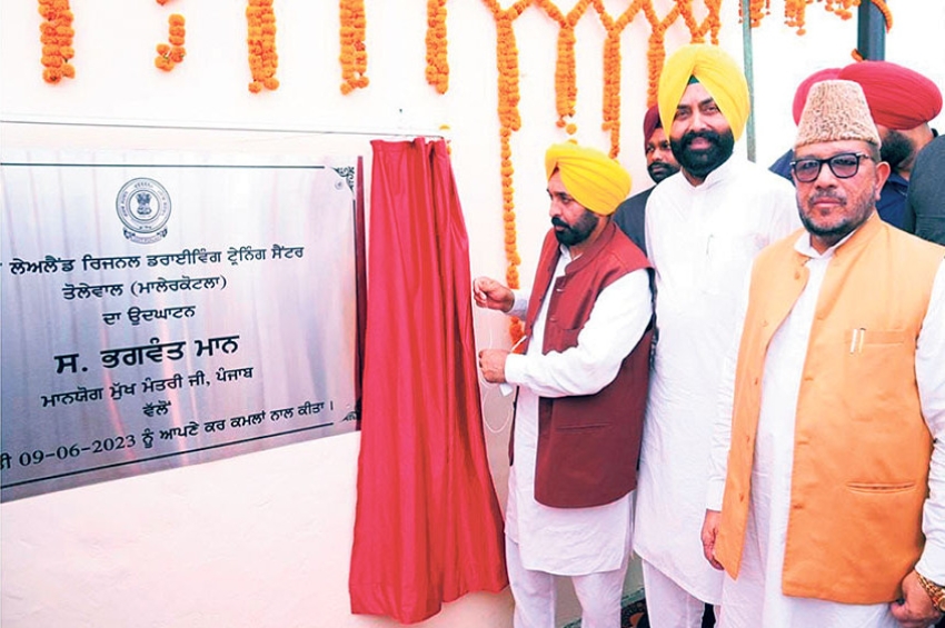 &lsquo;ਨੀਵਾਂ ਦਿਖਾਉਣ&rsquo; ਲਈ ਜੱਫੀਆਂ ਪਾ ਰਹੇ ਨੇ ਵਿਰੋਧੀ: ਮਾਨ