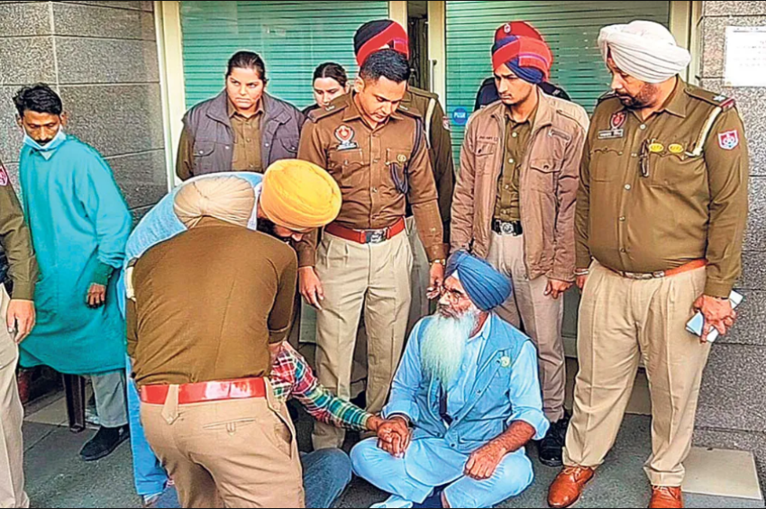 ਡੱਲੇਵਾਲ ਨੂੰ ਮਿਲਣ ਹਸਪਤਾਲ ਪੁੱਜੇ ਕਿਸਾਨ ਆਗੂ ਹਿਰਾਸਤ ’ਚ ਲਏ