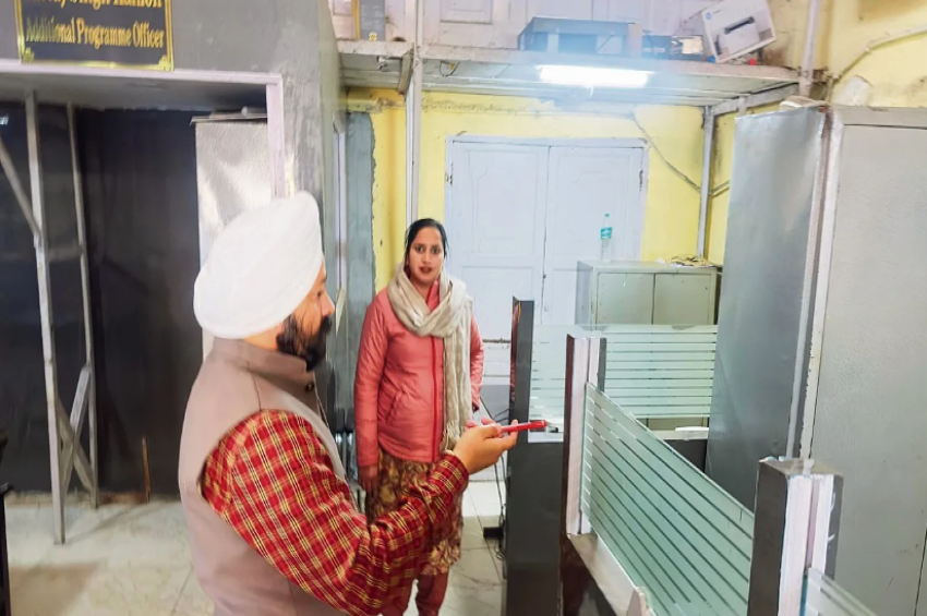 ਚੈਕਿੰਗ ਦੌਰਾਨ ਬੀਡੀਪੀਓ ਸਣੇ ਸਮੁੱਚਾ ਸਟਾਫ਼ ਗ਼ੈਰਹਾਜ਼ਰ