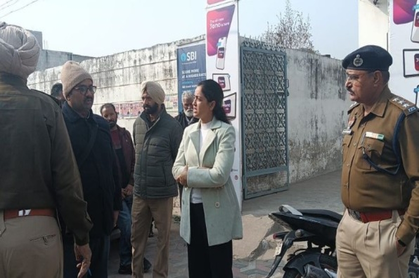 ਐੱਸ ਬੀ ਆਈ ਦਾ ਏ ਟੀ ਐੱਮ ਤੋੜ ਕੇ ਨਕਦੀ ਲੁੱਟੀ