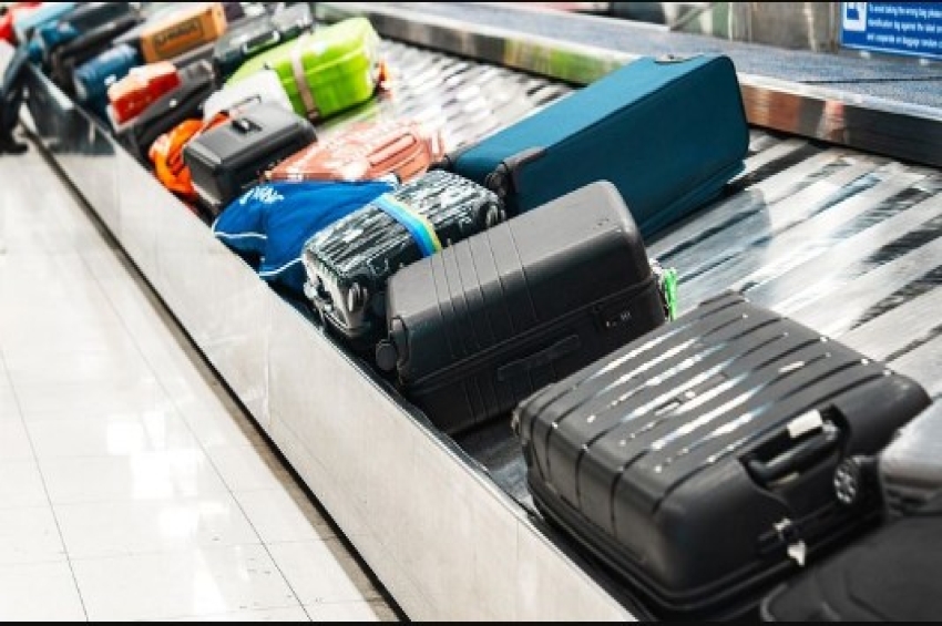 Canada Airports &rsquo;ਤੇ ਵੱਡਾ ਸਕੈਮ: ਨਸ਼ਾ ਤਸਕਰ ਬਦਲ ਰਹੇ ਸਮਾਨ ਦਾ ਟੈਗ; ਬੇਗੁਨਾਹ ਮੁਸਾਫ਼ਰਾਂ ਨੂੰ ਬਣਾਇਆ ਹਥਿਆਰ ਸਮਾਨ ਦੇ ਟੈਗ ਬਦਲ ਕੇ ਨਸ਼ੀਲੇ ਪਦਾਰਥਾਂ ਦੀ ਤਸਕਰੀ ਕਰਨ ਵਾਲੇ ਇੱਕ ਗਿਰੋਹ ਦਾ ਖ਼ੁਲਾਸਾ