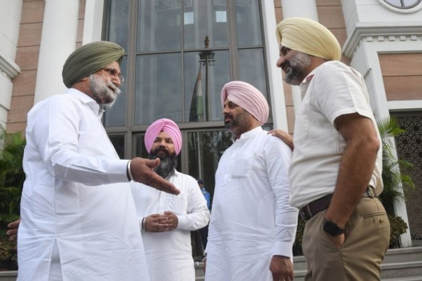 ਹਾਈ ਕਮਾਂਡ ਦੀ ਨਜ਼ਰ ਪੰਜਾਬ ਕਾਂਗਰਸ ਦੀ ਲੀਡਰਸ਼ਿਪ 'ਤੇ, ਹੋ ਸਕਦੈ ਕੋਈ ਵੱਡਾ ਫੈਸਲਾ
