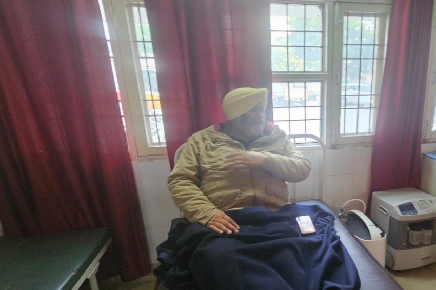 ਸੁਲਤਾਨਪੁਰ ਲੋਧੀ: ਗੁਰਦੁਆਰਾ ਅਕਾਲ ਬੁੰਗਾ &rsquo;ਤੇ ਗੋਲੀ ਚੱਲੀ, ਪੁਲੀਸ ਮੁਲਾਜ਼ਮ ਦੀ ਮੌਤ, 5 ਜ਼ਖਮੀ