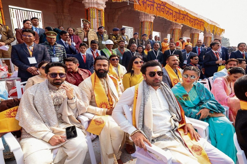 ਫਿਲਮੀ ਸਿਤਾਰਿਆਂ ਨੇ &lsquo;ਪ੍ਰਾਣ ਪ੍ਰਤਿਸ਼ਠਾ&rsquo; ਸਮਾਗਮ &rsquo;ਚ ਲਗਵਾਈ ਭਰਵੀਂ ਹਾਜ਼ਰੀ